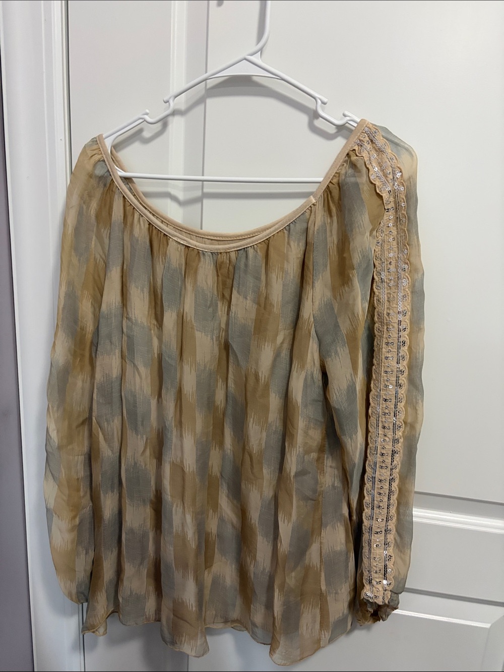 Women’s Beige & Gray Peasant Blouse with Embroidered Sleeve